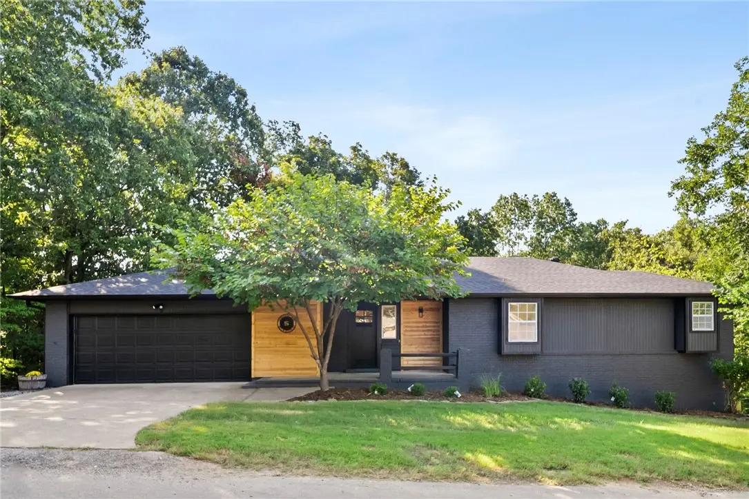 5 Dunvegan Lane, Bella Vista, AR 72715 - Image #1