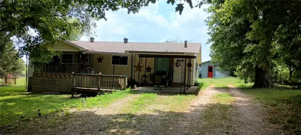 449 Madison 2000, Huntsville, AR 72740