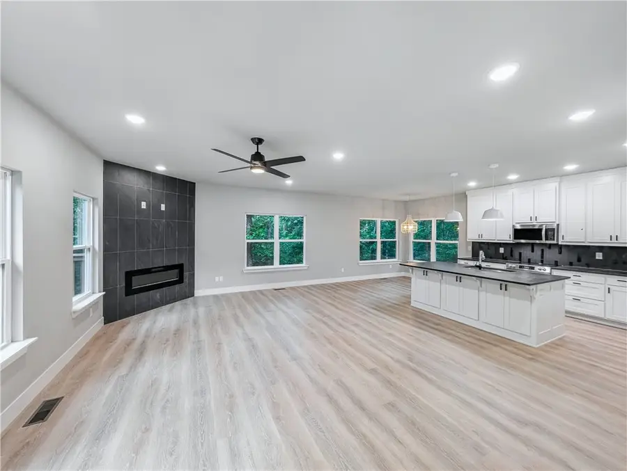 6 Duart Lane, Bella Vista, AR 72715 - #3