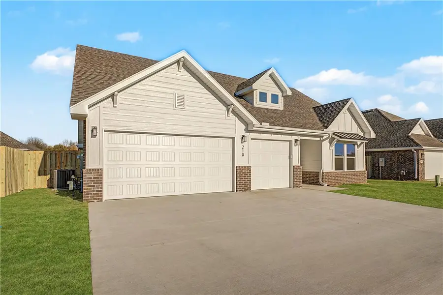 210 Ryker Ridge, Centerton, AR 72719 - #3