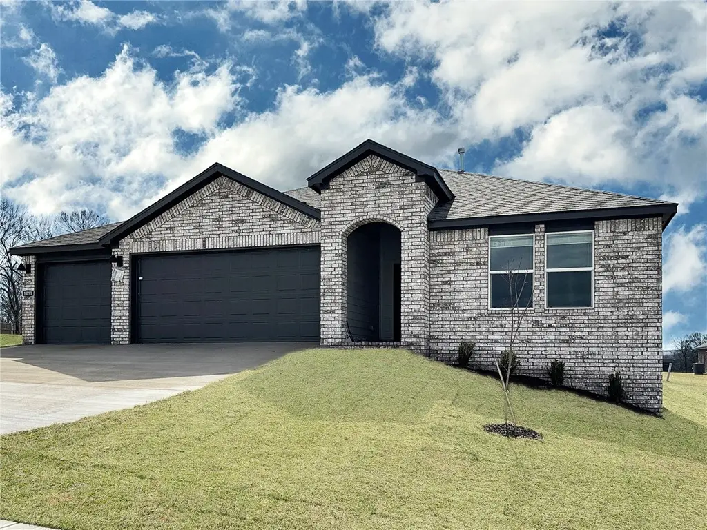 422 Maya Street, Prairie Grove, AR 72753 - Image #1