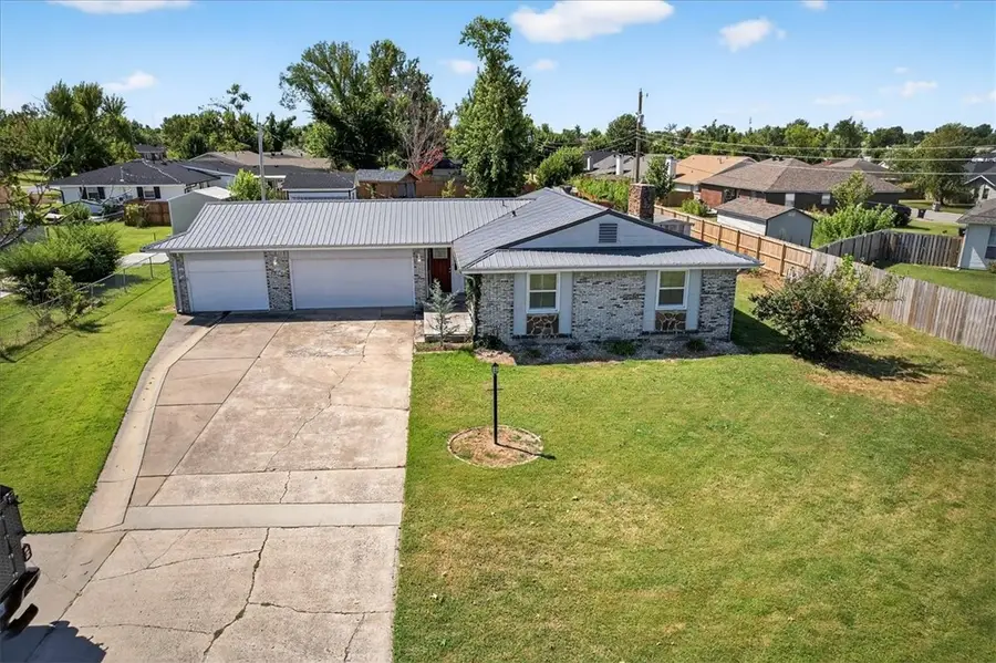 2202 W Oak Street, Rogers, AR 72758 - Image #3