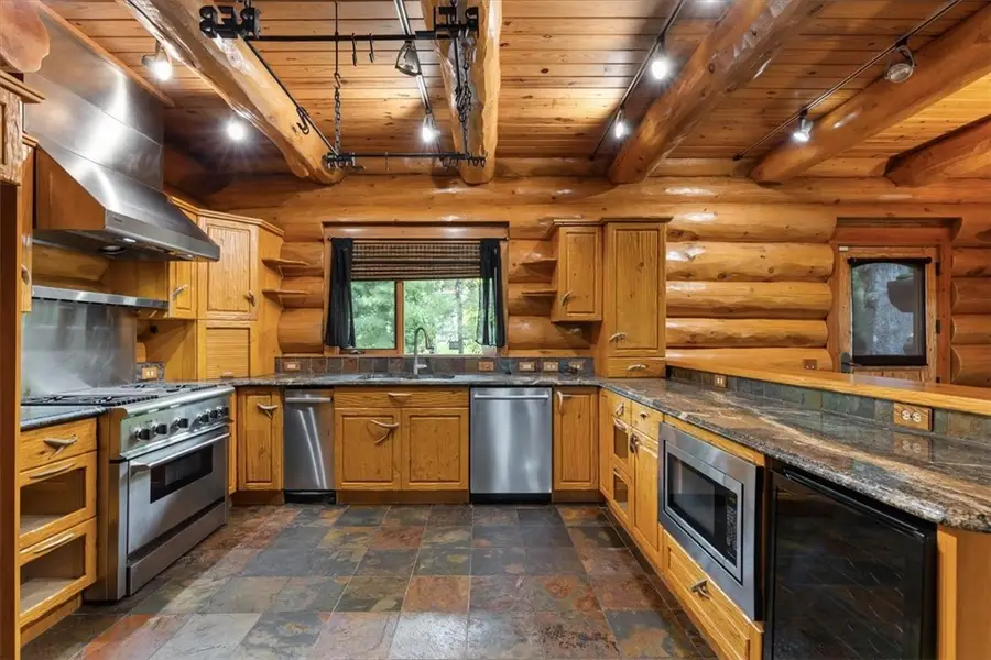 1170 Crossover Road, Fayetteville, AR 72701 - Image #3