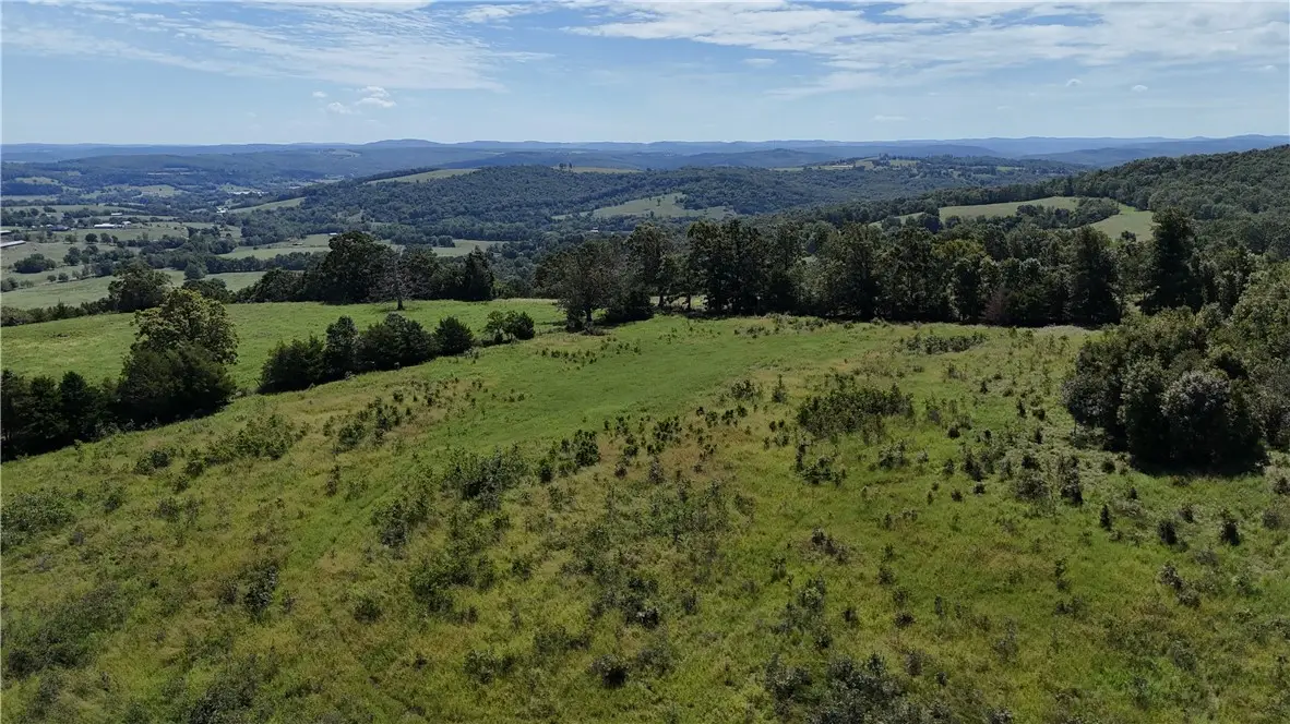 001 Madison 6060, Huntsville, AR 72740 - Image #1