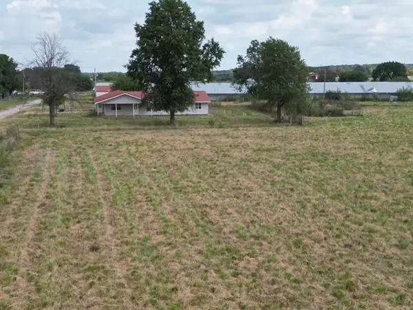 20894 Floyd Moore Road, Gentry, AR 72734