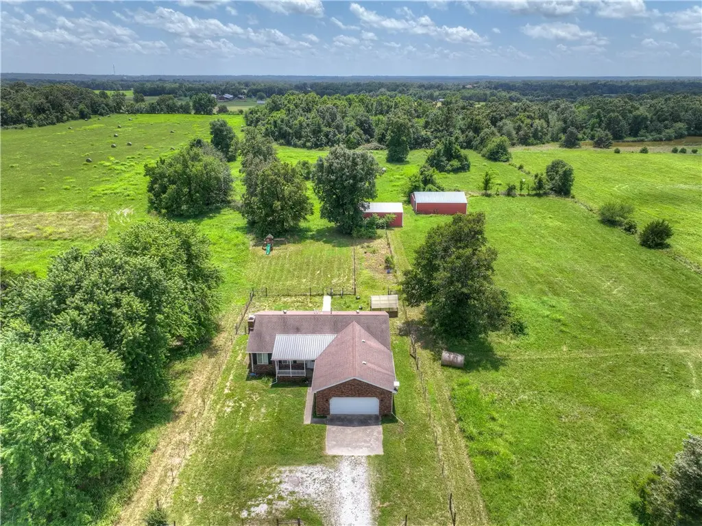 11305 Rowan Drive, Neosho, MO 64850 - Image #1