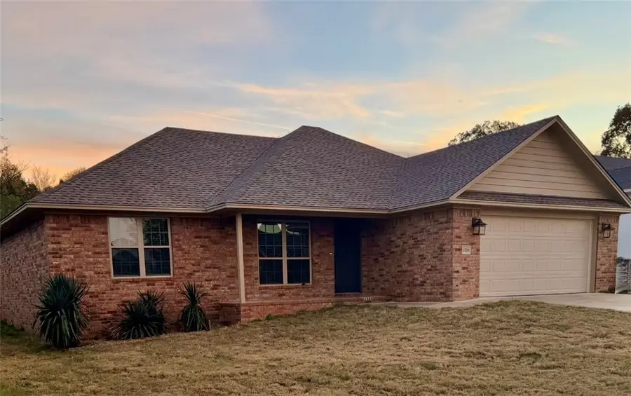 1220 E Date, Russellville, AR 72802 - Image #2