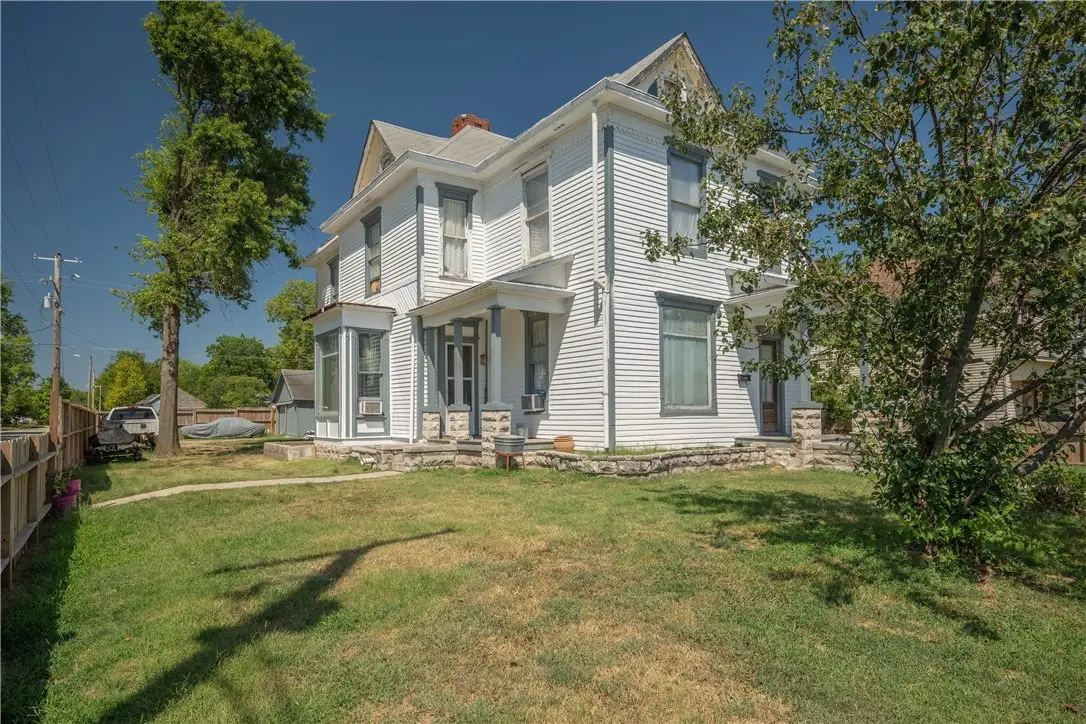 222 S Webb Street, Webb City, MO 64850 - Image #1