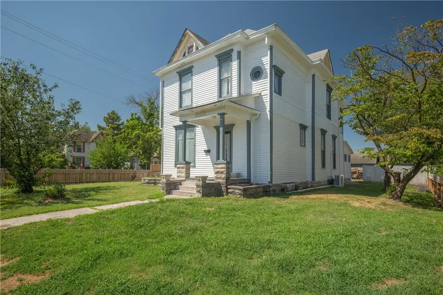 222 S Webb Street, Webb City, MO 64850 - Image #3