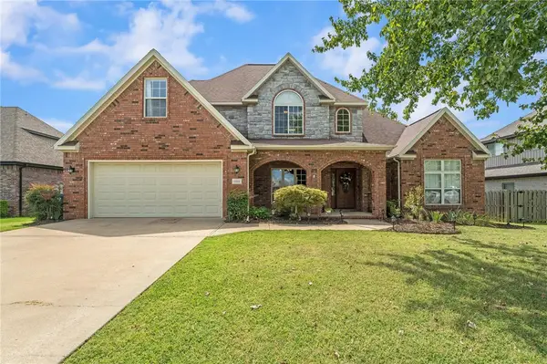 6002 Bainbridge Drive, Rogers, AR 72758