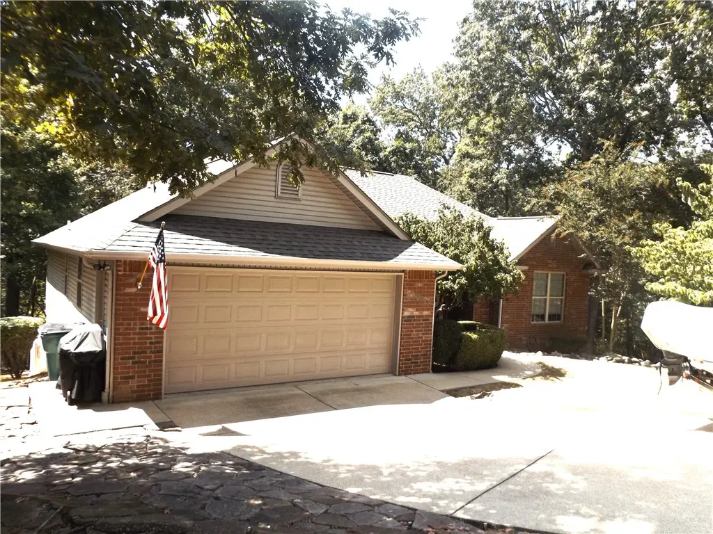 107 Lancelot Lane, Bull Shoals, AR 72619 - Image #1