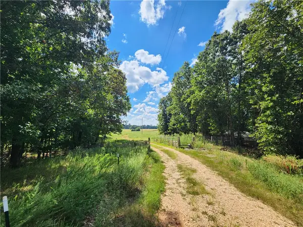 42745 S 654 Road, Jay, OK 74346