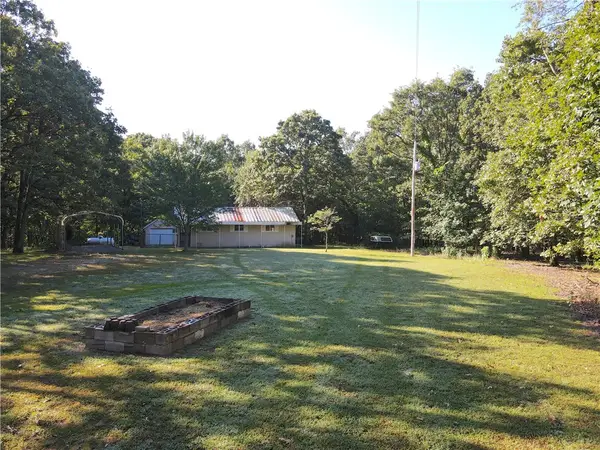 18596 Fisher Ford Road, Siloam Springs, AR 72761