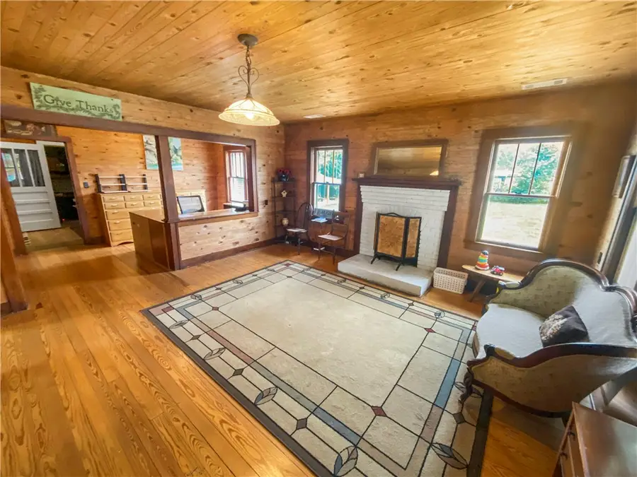 514 W Clark, Jasper, AR 72641 - Image #3