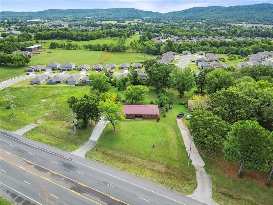 3411 E Heritage Parkway, Farmington, AR 72730 - Image #2