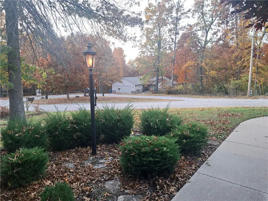 9 Piccadilly Lane, Bella Vista, AR 72714 - Image #3