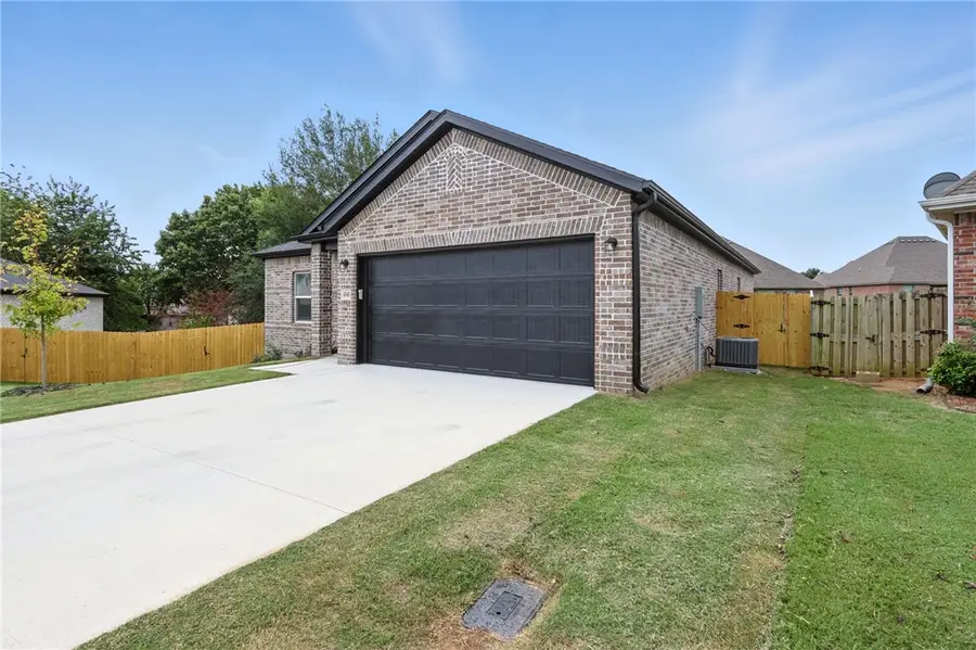 4545 Gibson Street, Springdale, AR 72762 - #3