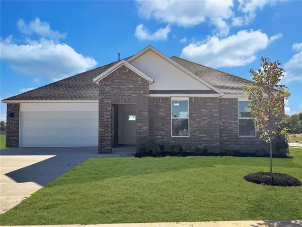 400 W Taverner Xing, Farmington, AR 72730