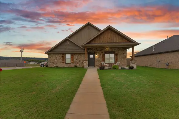 971 Pinnacle, Prairie Grove, AR 72753