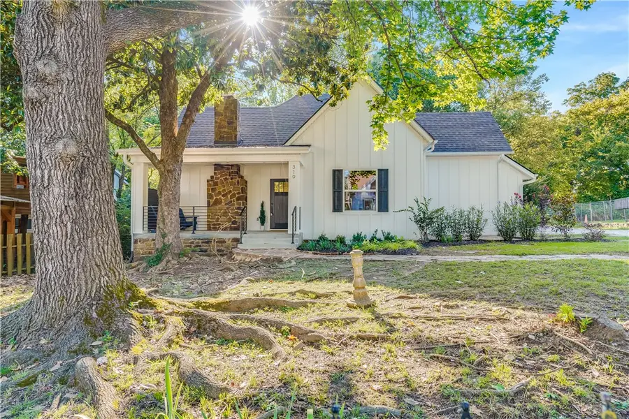 319 S College Avenue, Fayetteville, AR 72701 - Image #2