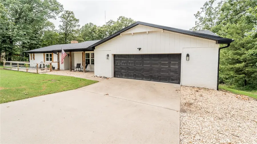 735 Brush Creek Road, Tontitown, AR 72762 - Image #2