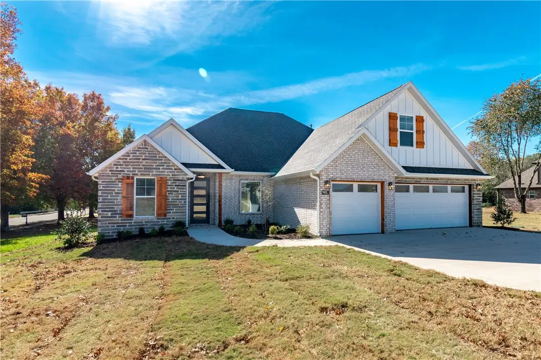 4495 W Mount Comfort Road, Fayetteville, AR 72704 - Image #1