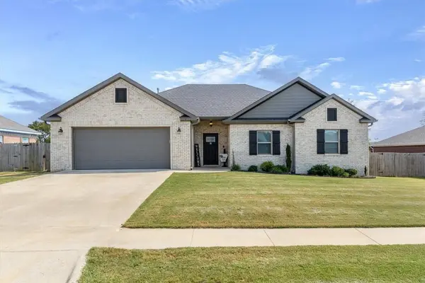 815 Custer Street, Prairie Grove, AR 72753