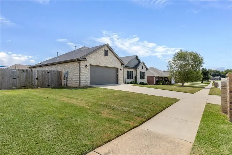 815 Custer Street, Prairie Grove, AR 72753 - Image #3