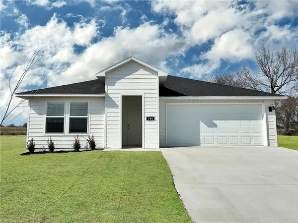 1011 Sagely Street, Prairie Grove, AR 72753