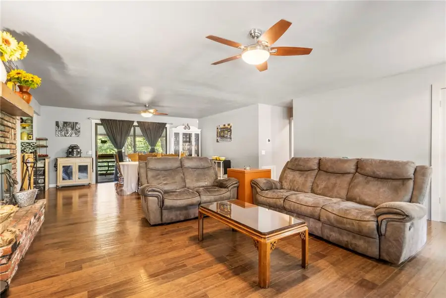 22 Hatcher Drive, Bella Vista, AR 72715 - #2