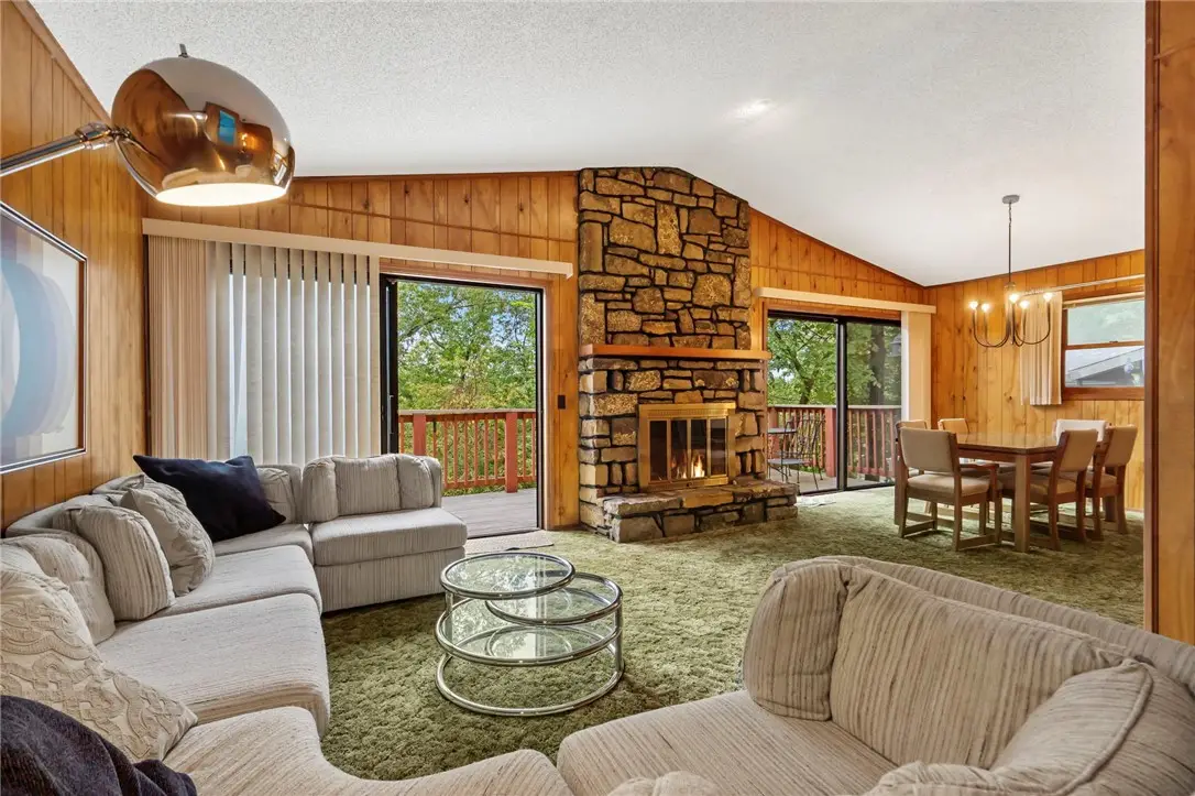 17 Devizis Drive, Bella Vista, AR 72714 - Image #1