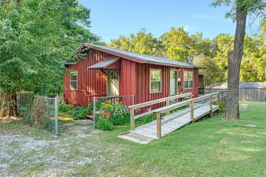 19129 Shoreline Way, Fayetteville, AR 72703 - Image #2