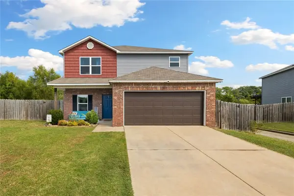 5058 W Claxton Circle, Fayetteville, AR 72704