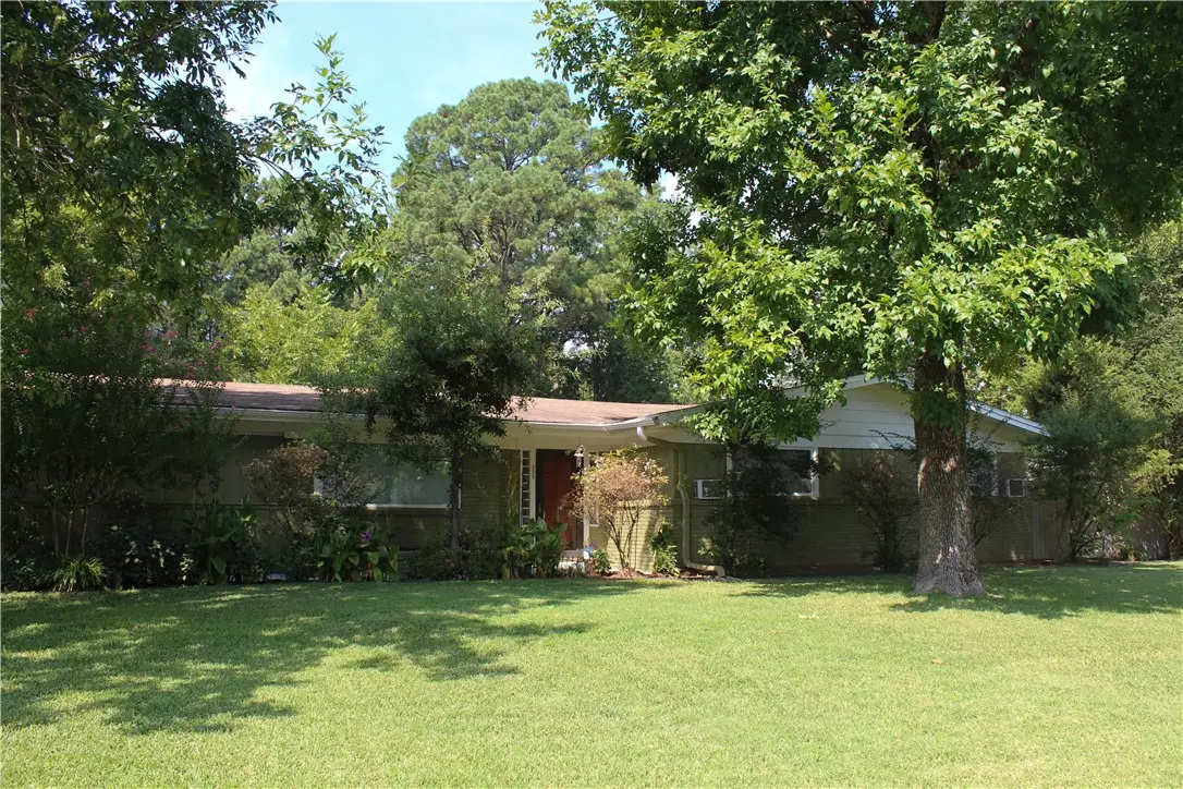 208 S Phoenix Avenue, Russellville, AR 72801 - Image #1