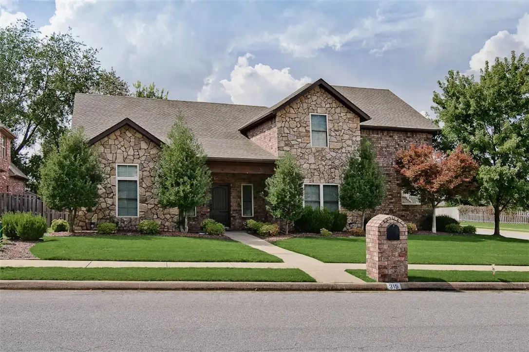 315 NW O Street, Bentonville, AR 72712 - Image #1