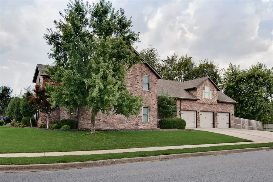 315 NW O Street, Bentonville, AR 72712 - Image #2