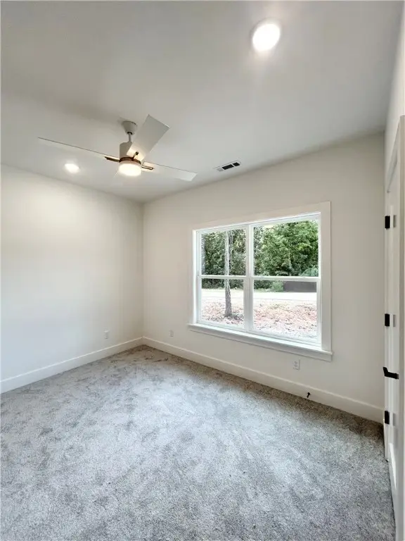 5 Edgware Lane, Bella Vista, AR 72715