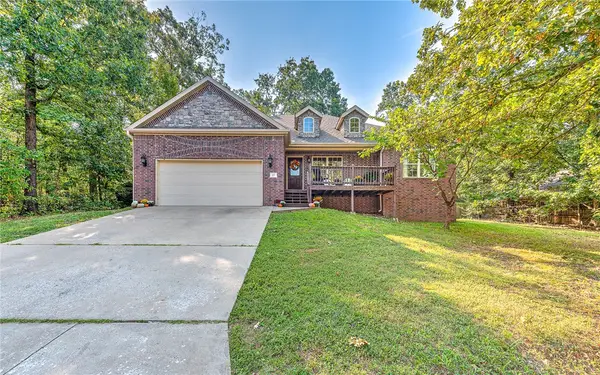 27 NW Aveton Lane, Bella Vista, AR 72714
