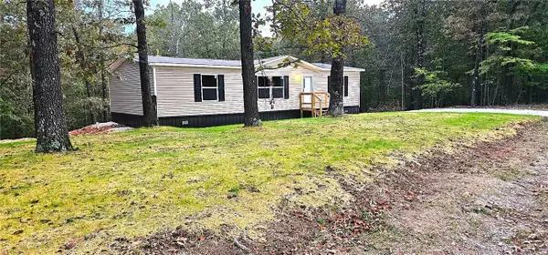 16078 Hickory Drive, Fayetteville, AR 72704