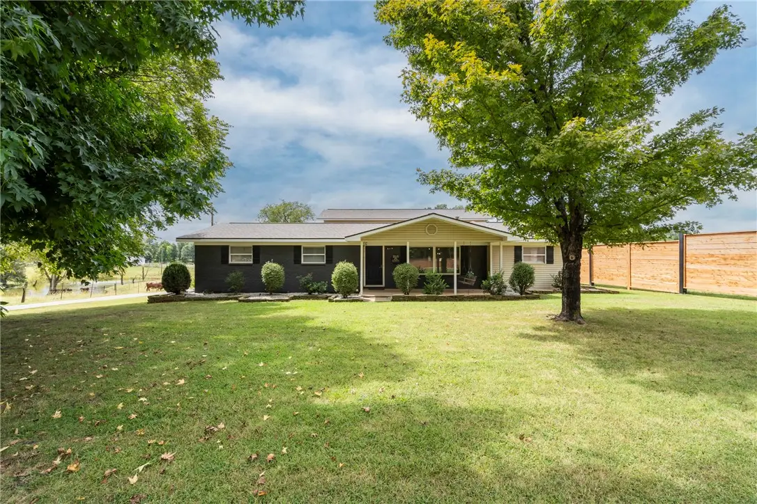 13693 N Mount Pleasant Road, Gravette, AR 72736 - Image #1