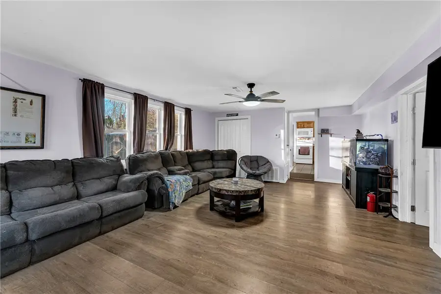 606 1/2 E Buchanan Street, Prairie Grove, AR 72753 - Image #3