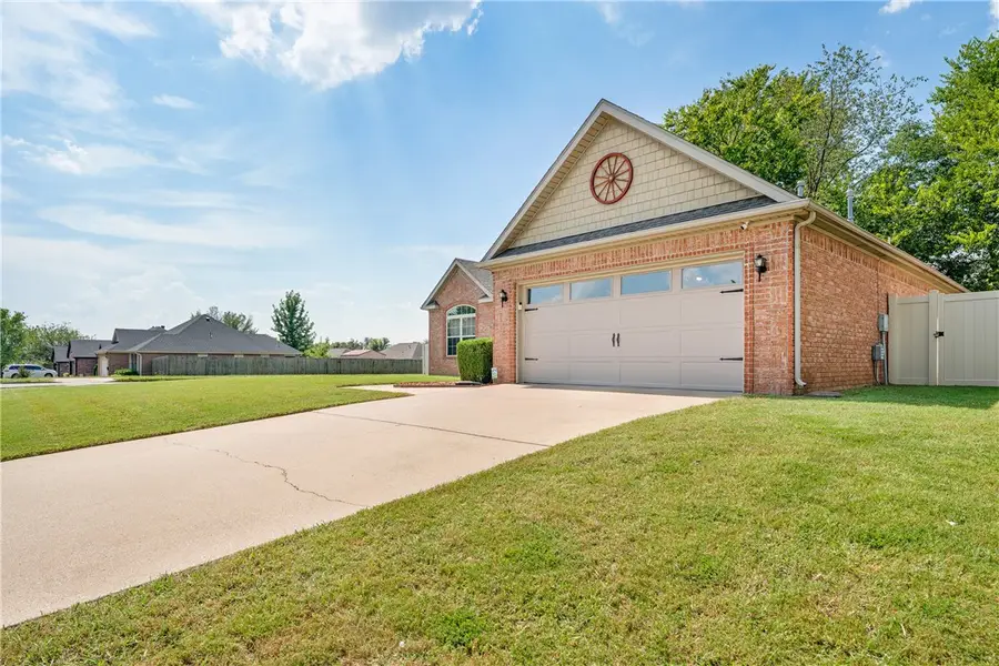 524 Westford Street, Springdale, AR 72762 - Image #2