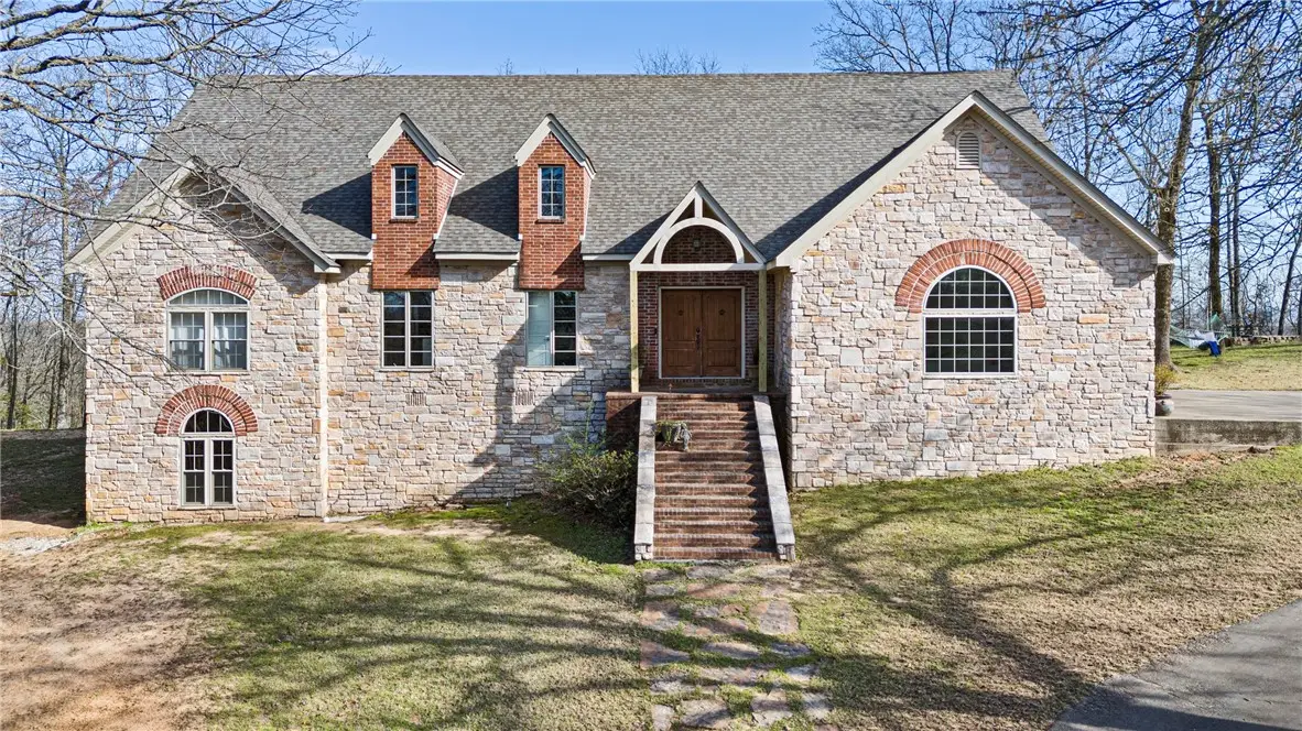 4 Robins Ridge Road, Morrilton, AR 72110 - Image #1