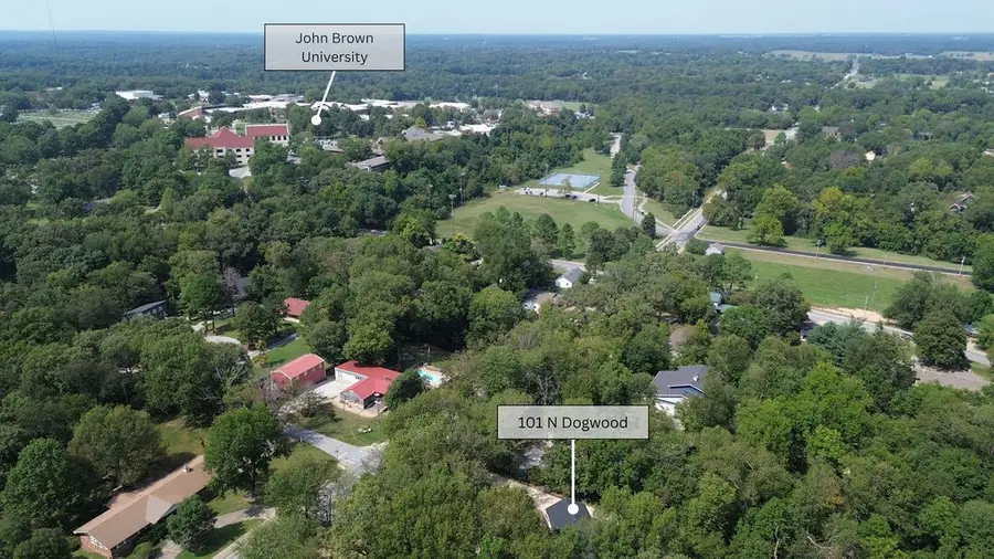 101 N Dogwood Street, Siloam Springs, AR 72761 - Image #2