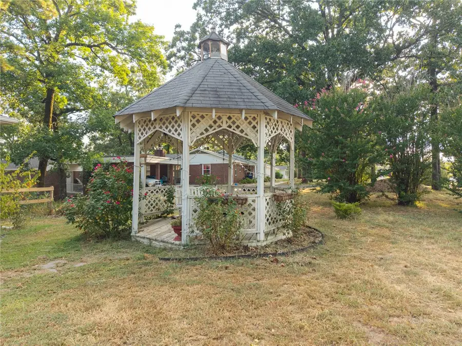 607 W Main Street, Charleston, AR 72933 - #3