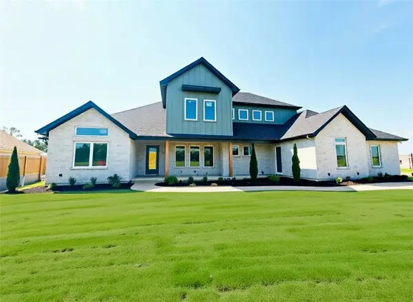 640 Shooting Star Lane, Lowell, AR 72745