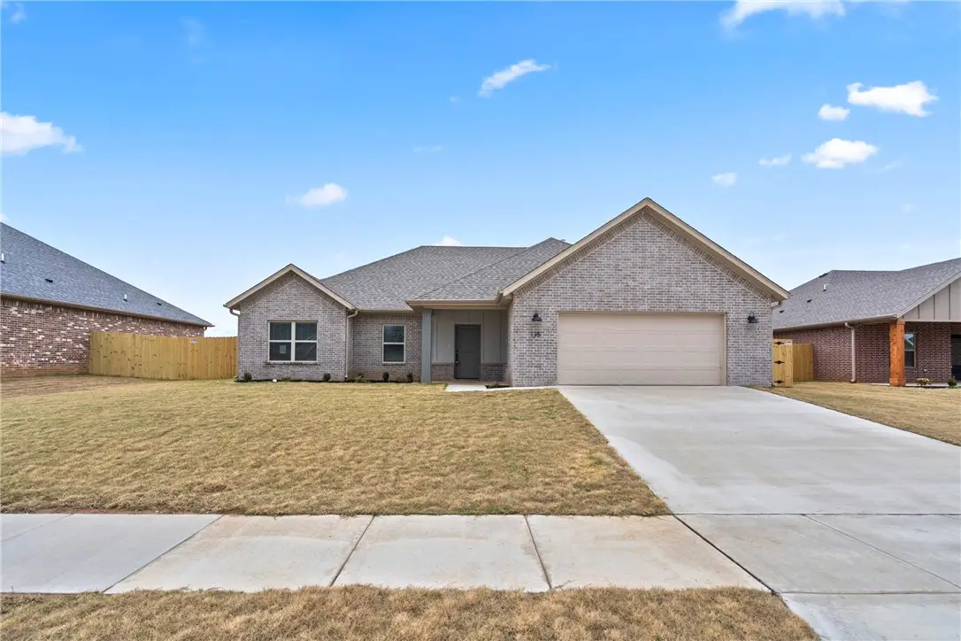 135 N Banner Avenue, Farmington, AR 72730 - Image #1