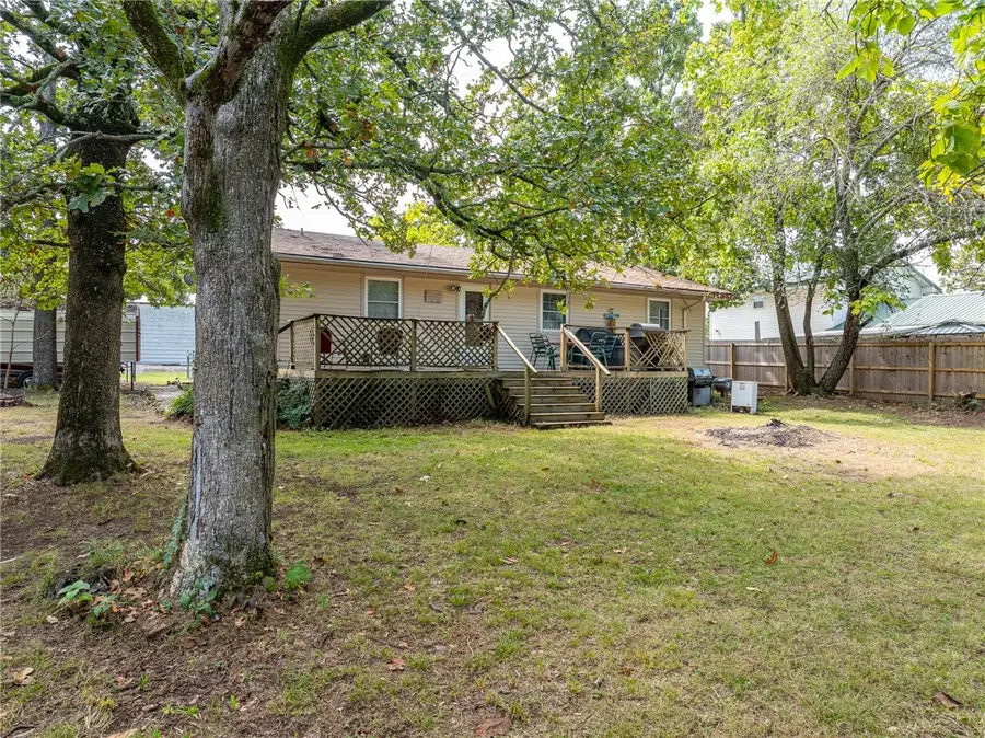 95961 S Manns Drive, Gore, OK 74435 - Image #2