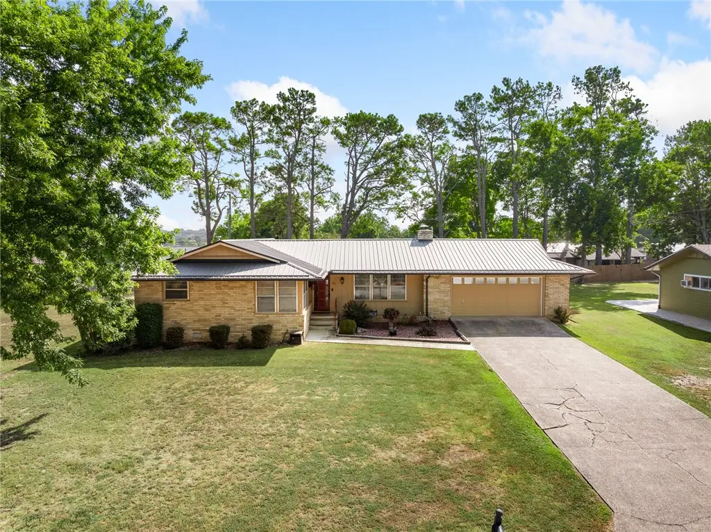 103 Chickadee Street, Harrison, AR 72601 - Image #1