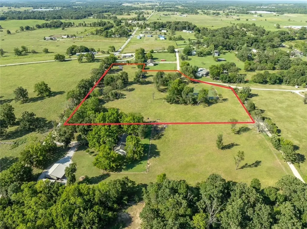 13096 Dow Road, Gravette, AR 72736 - Image #1